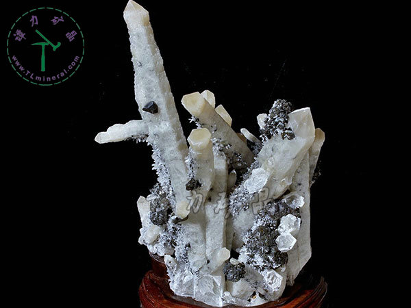 日本律雙晶+閃鋅礦，內(nèi)蒙古，東烏珠穆沁旗，額仁高畢