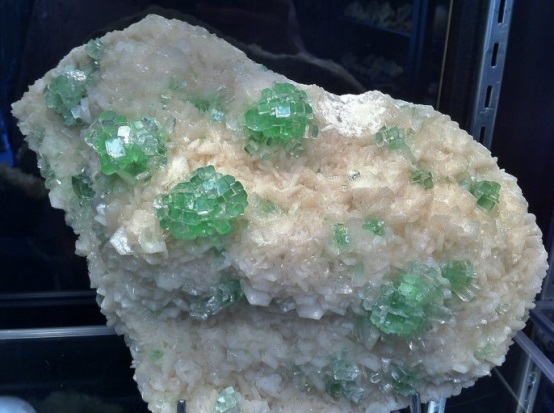 長(zhǎng)沙市譚力礦產(chǎn)品有限公司,長(zhǎng)沙礦產(chǎn)品銷(xiāo)售,工藝品銷(xiāo)售,鉆石飾品批發(fā)