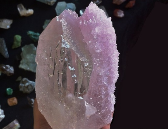 長(zhǎng)沙市譚力礦產(chǎn)品有限公司,長(zhǎng)沙礦產(chǎn)品銷(xiāo)售,工藝品銷(xiāo)售,鉆石飾品批發(fā)